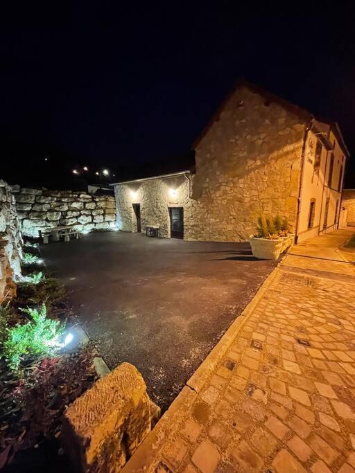 Le Gite Du Pere Chayoux Champillon Exterior photo